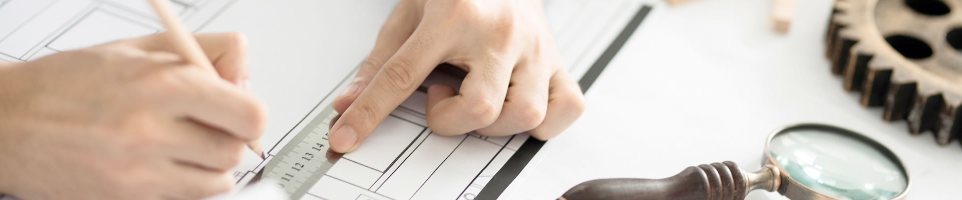 使用回轉(zhuǎn)驅(qū)動要注意的地方及運輸存放事項