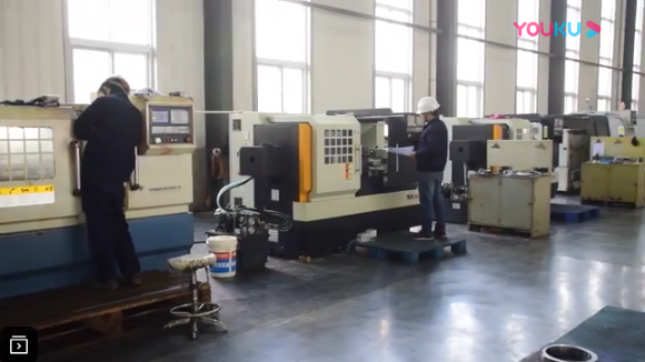 隆達軸承車加工區(qū)